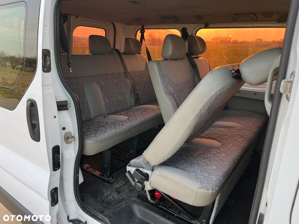 Opel Vivaro - 6