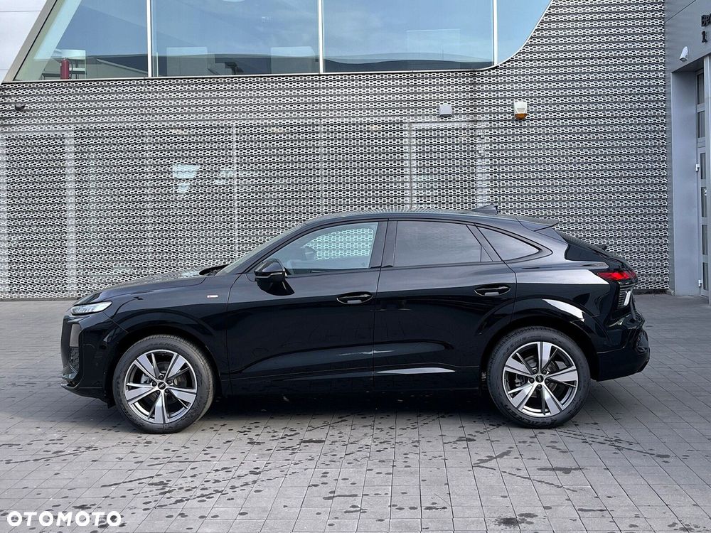 Audi Q3 Sportback - 9