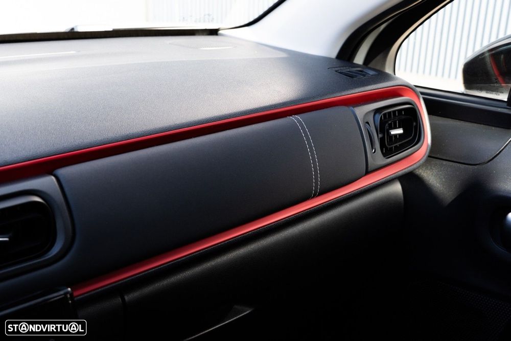 Citroën C3 1.2 PureTech Shine - 21