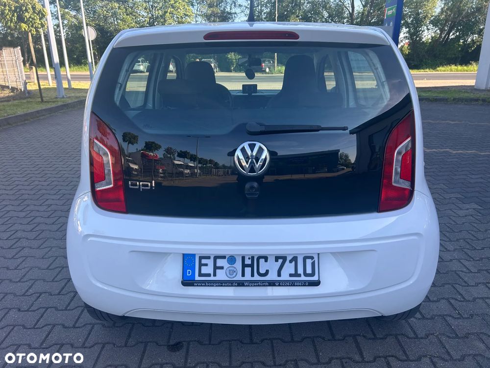 Volkswagen up! BlueMotion Technology move - 16