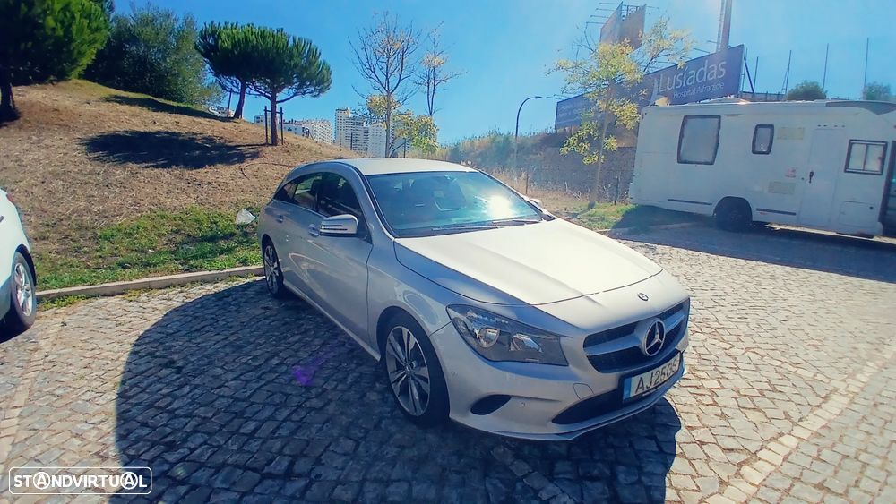 Mercedes-Benz CLA 220 Shooting Brake d 4Matic 7G-DCT Urban - 14
