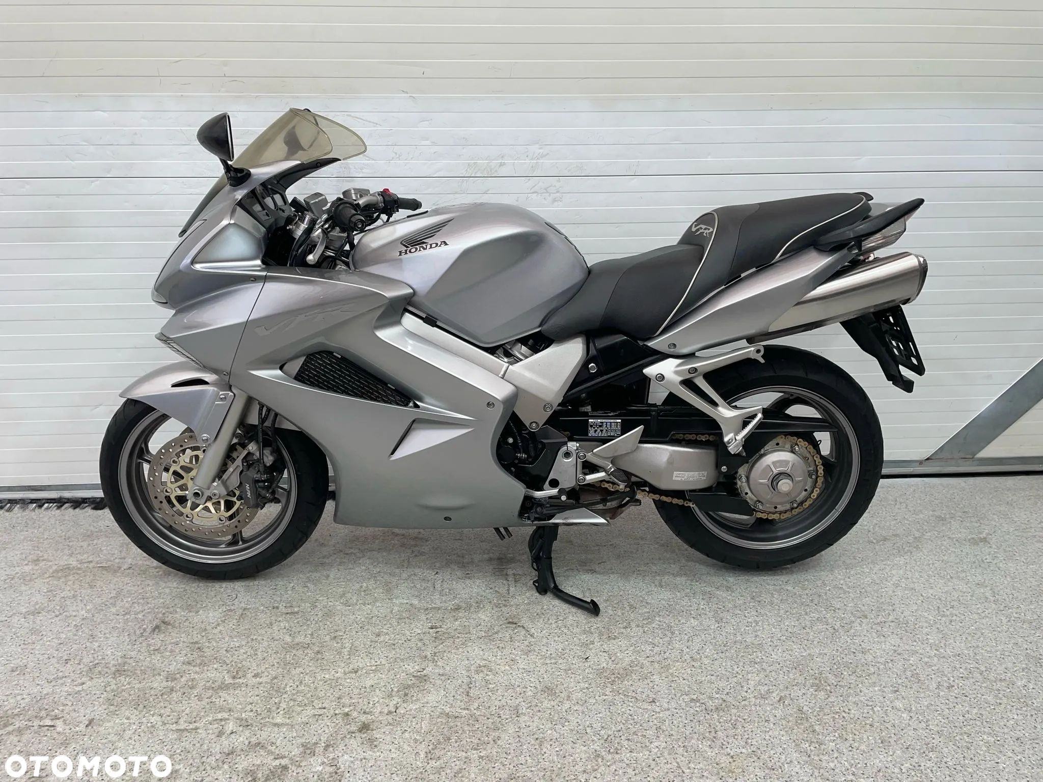 Honda VFR - 1