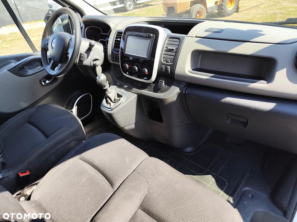 Renault Trafic - 14