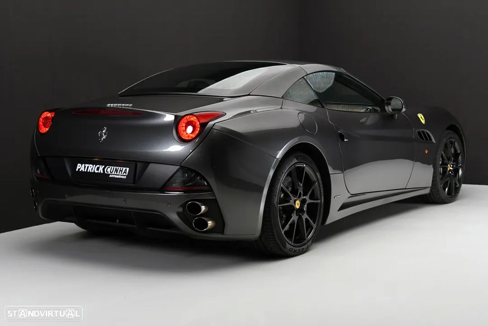 Ferrari California - 7