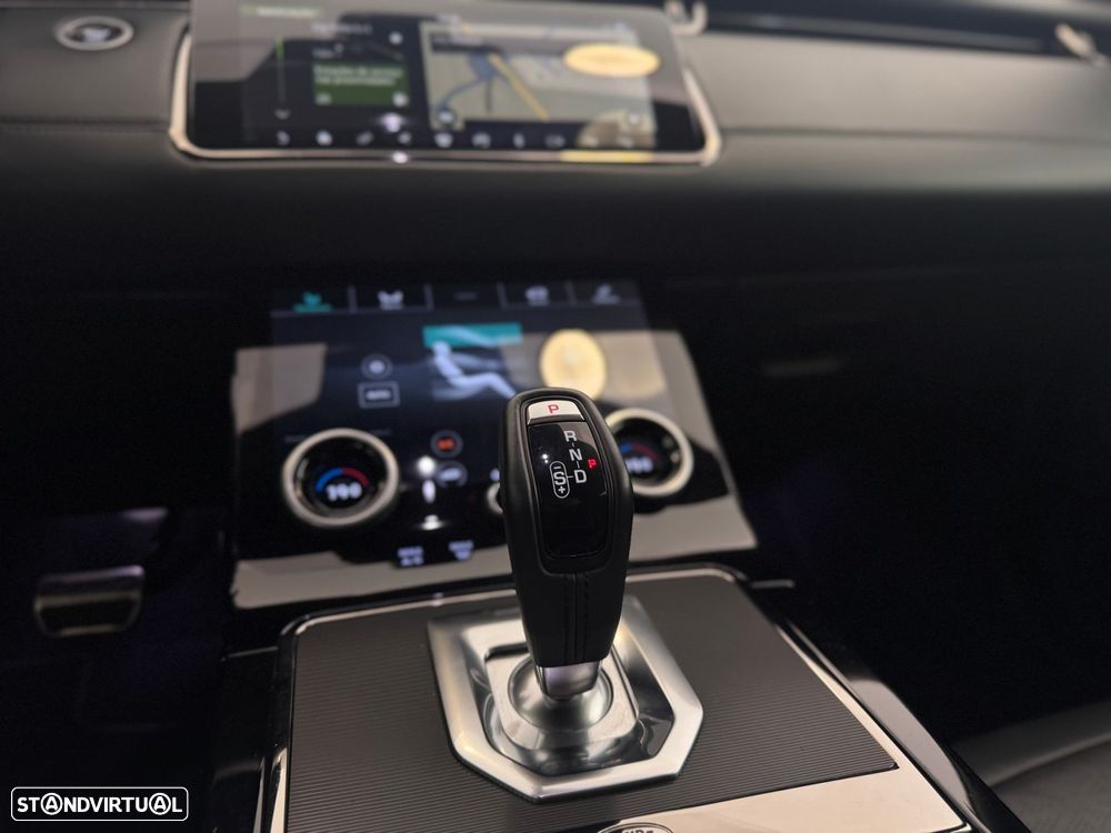 Land Rover Range Rover Evoque - 16