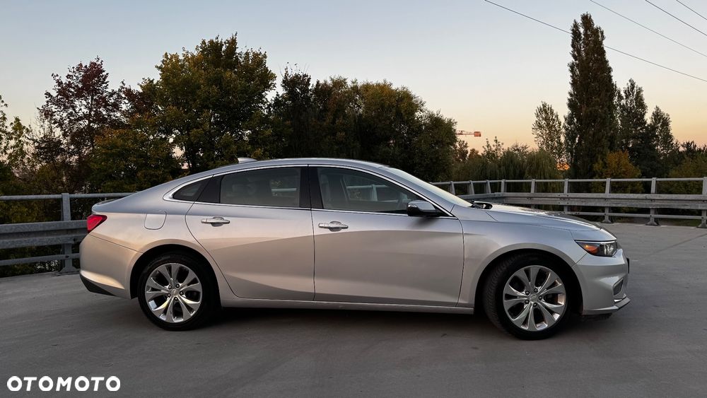 Chevrolet Malibu - 2