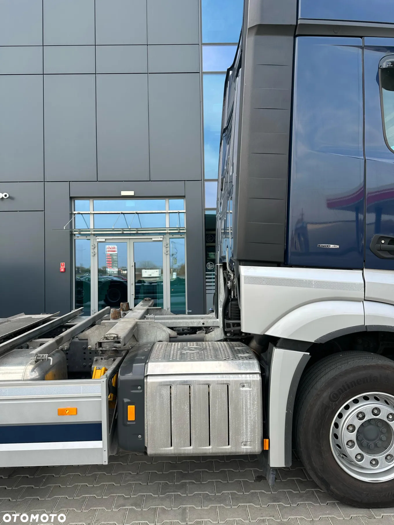 Mercedes-Benz ACTROS L 2548 - 12