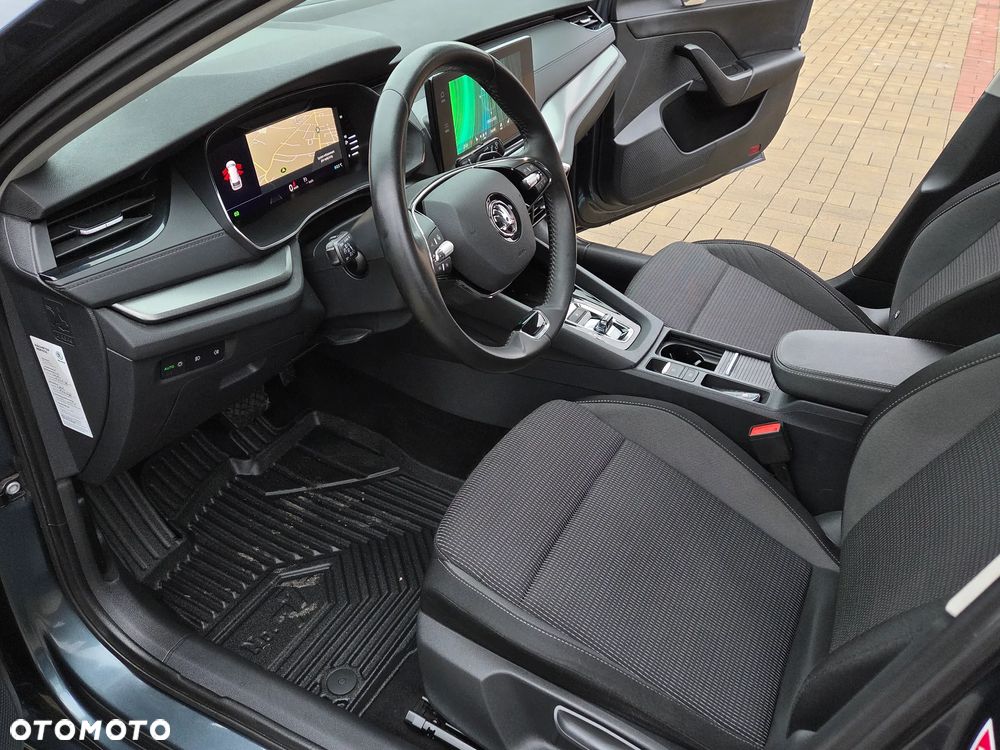 Skoda Octavia 2.0 TDI DSG Edition - 29