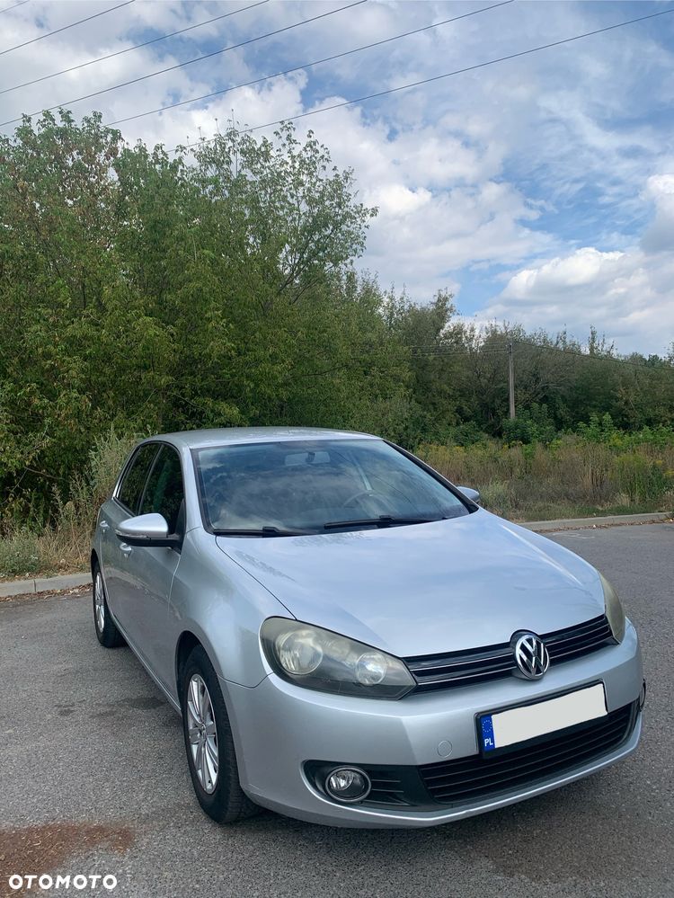 Volkswagen Golf - 1
