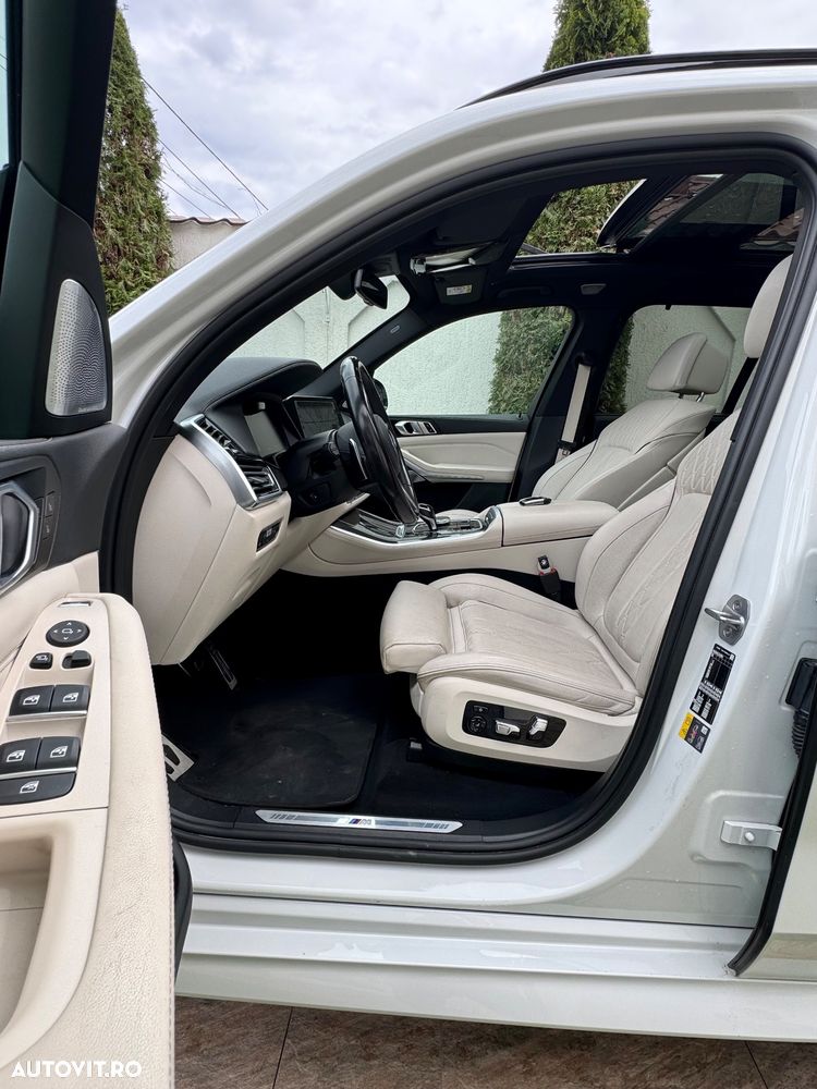 BMW X5 xDrive45e - 25