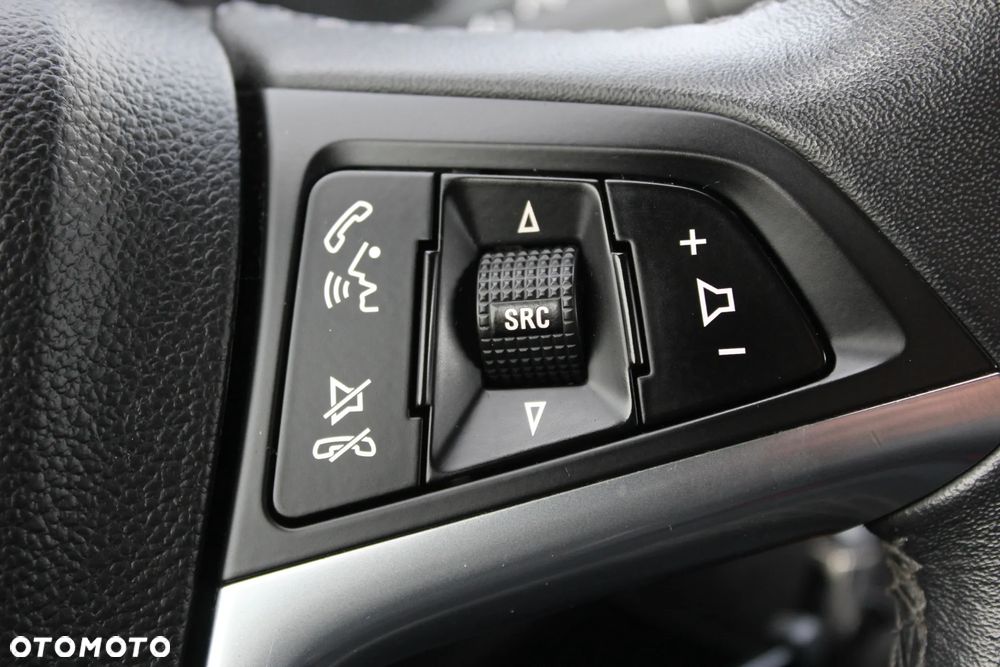 Opel Astra 1.4 T Cosmo S&S - 17