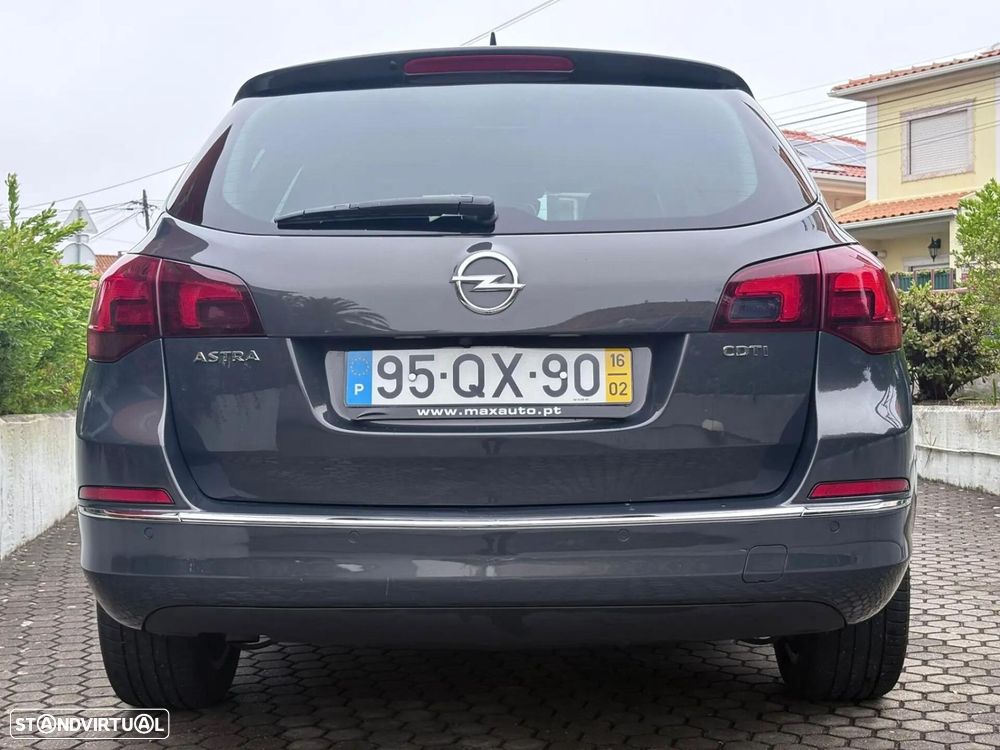 Opel Astra Sports Tourer 1.6 CDTi Executive S/S - 22