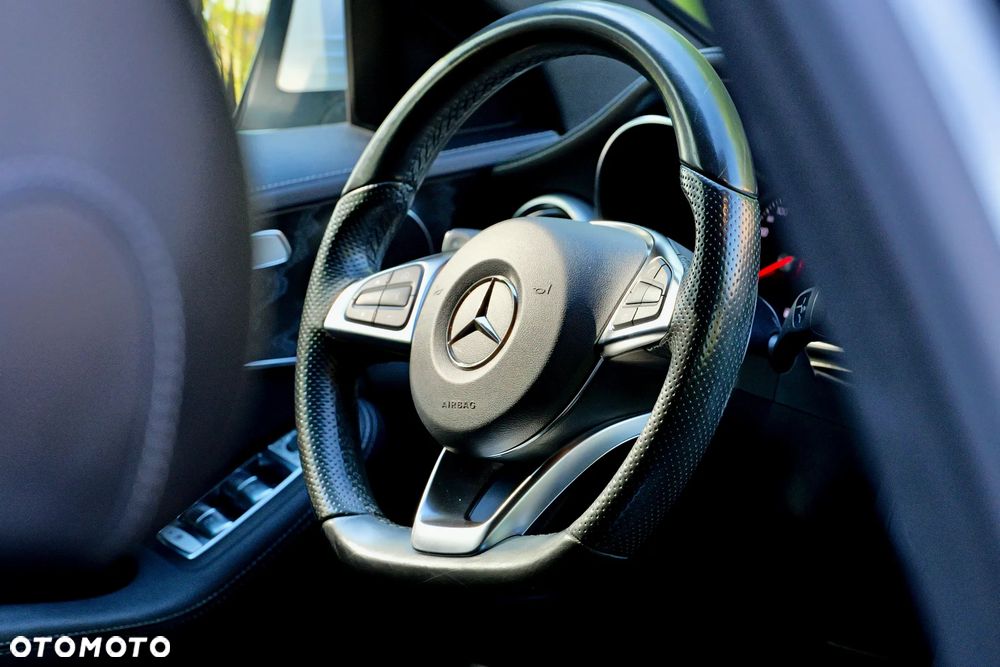 Mercedes-Benz Klasa C 200 4-Matic 9G-TRONIC - 17