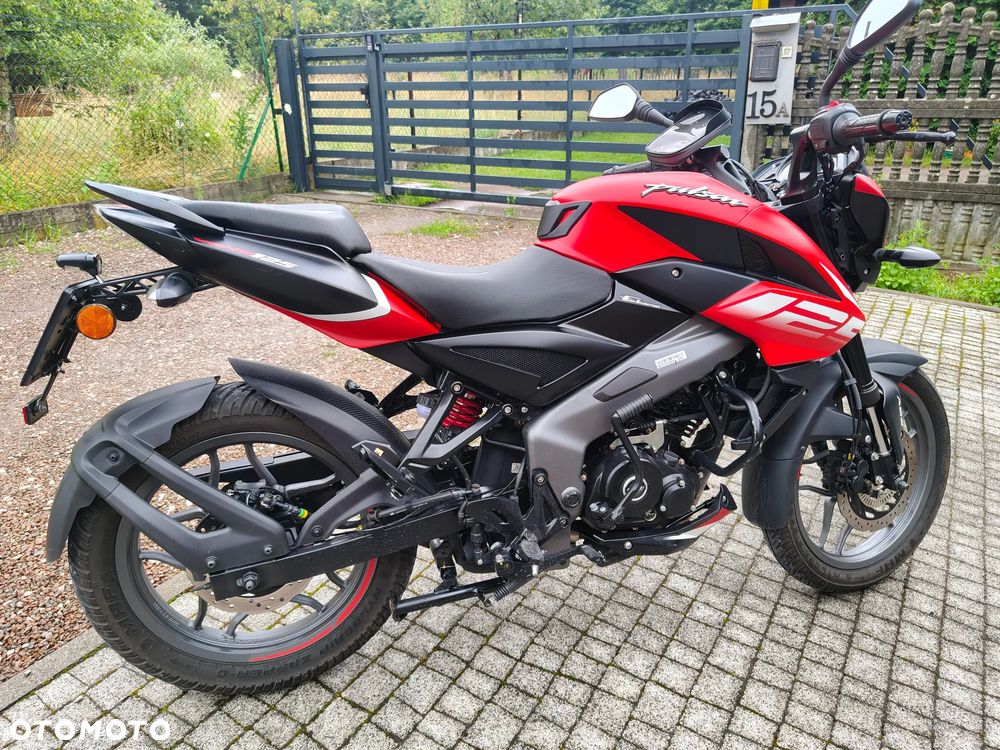 Bajaj Inny - 2