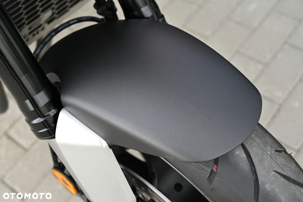 Honda CB - 21