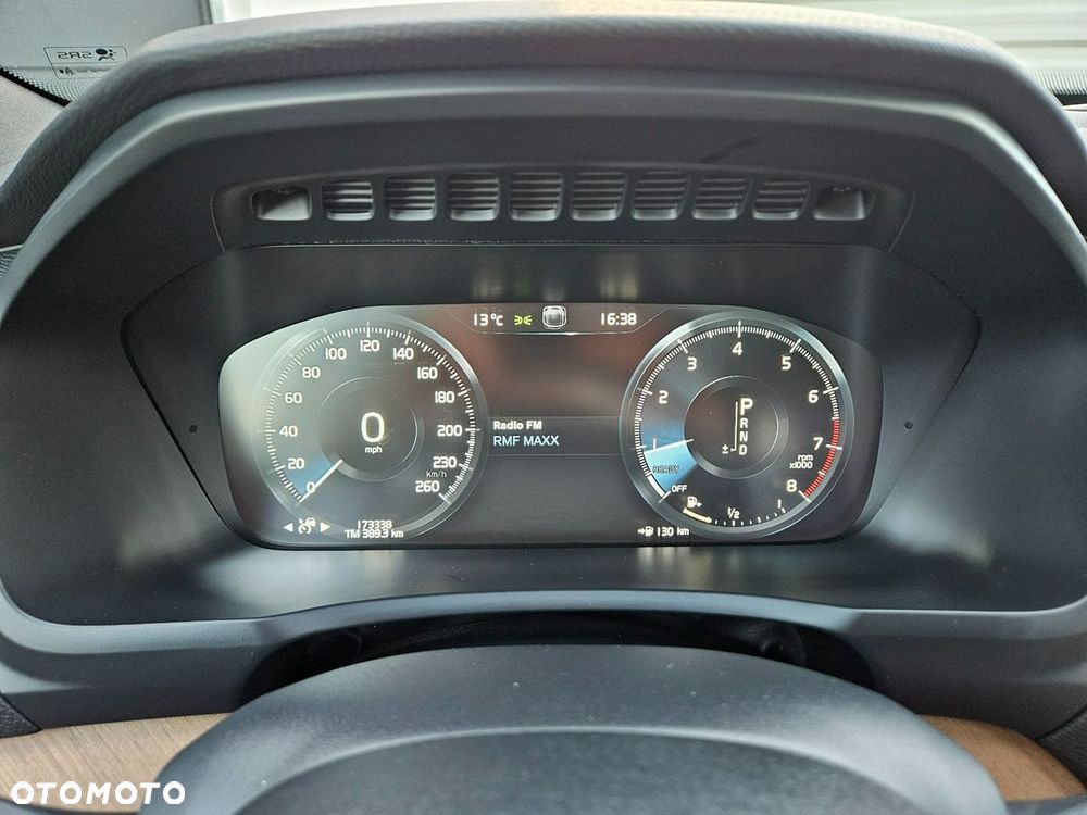 Volvo XC 90 T6 AWD Momentum 7os - 40