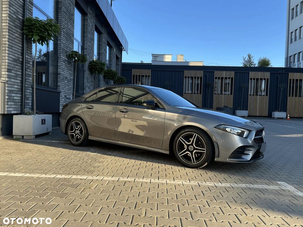 Mercedes-Benz Klasa A 200 AMG Line 7G-DCT - 4