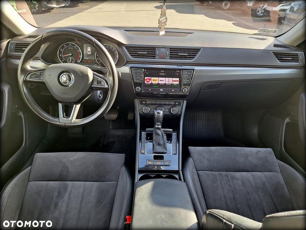 Skoda Superb 1.8 TSI Ambition DSG - 18