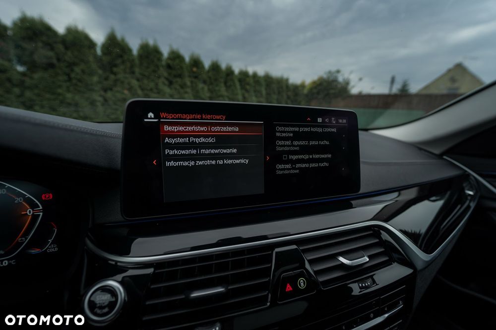 BMW Seria 5 520d xDrive Sport Line - 31