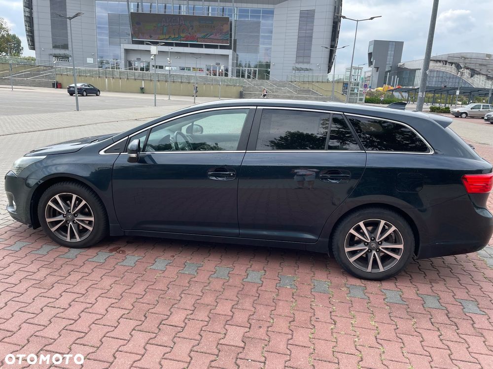 Toyota Avensis 2.0 D-4D Platinium - 9