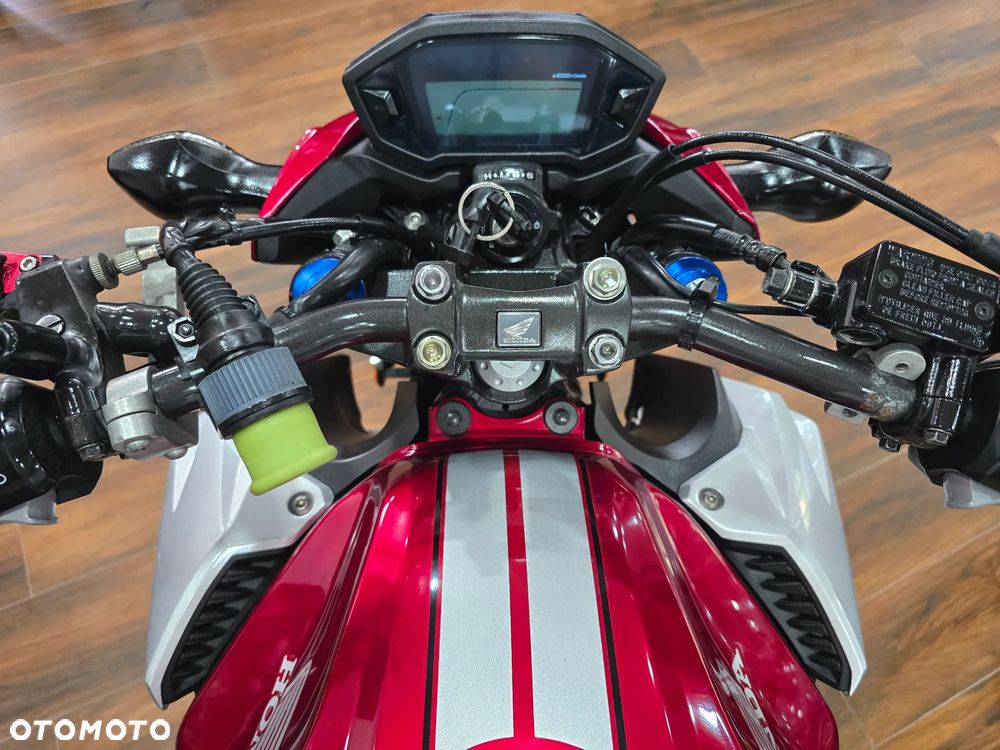 Honda CB - 4