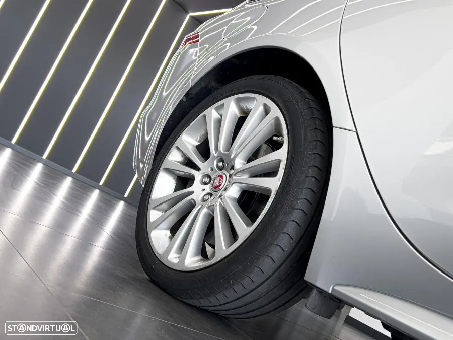 Jaguar XF Sportbrake 2.0 D R-Sport Aut. - 27