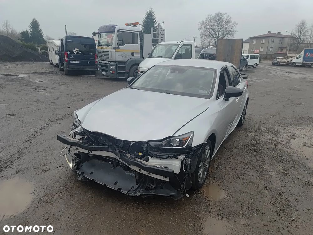 Lexus IS - 22