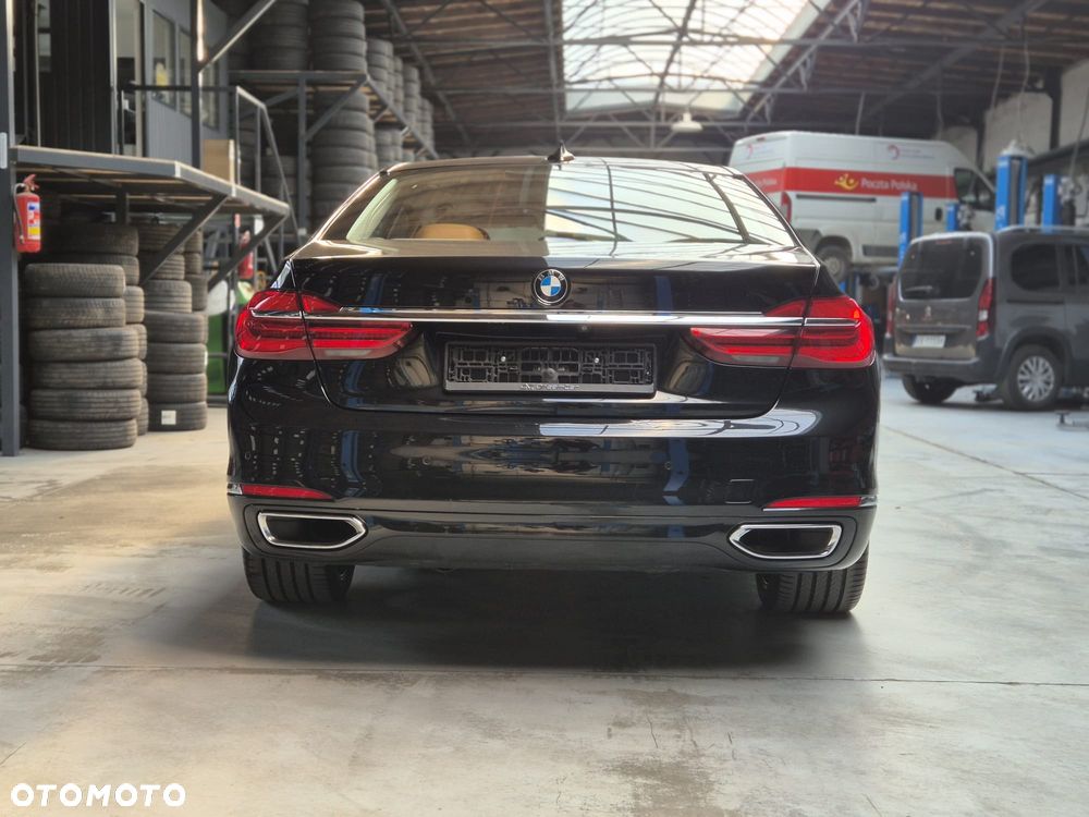 BMW Seria 7 - 14