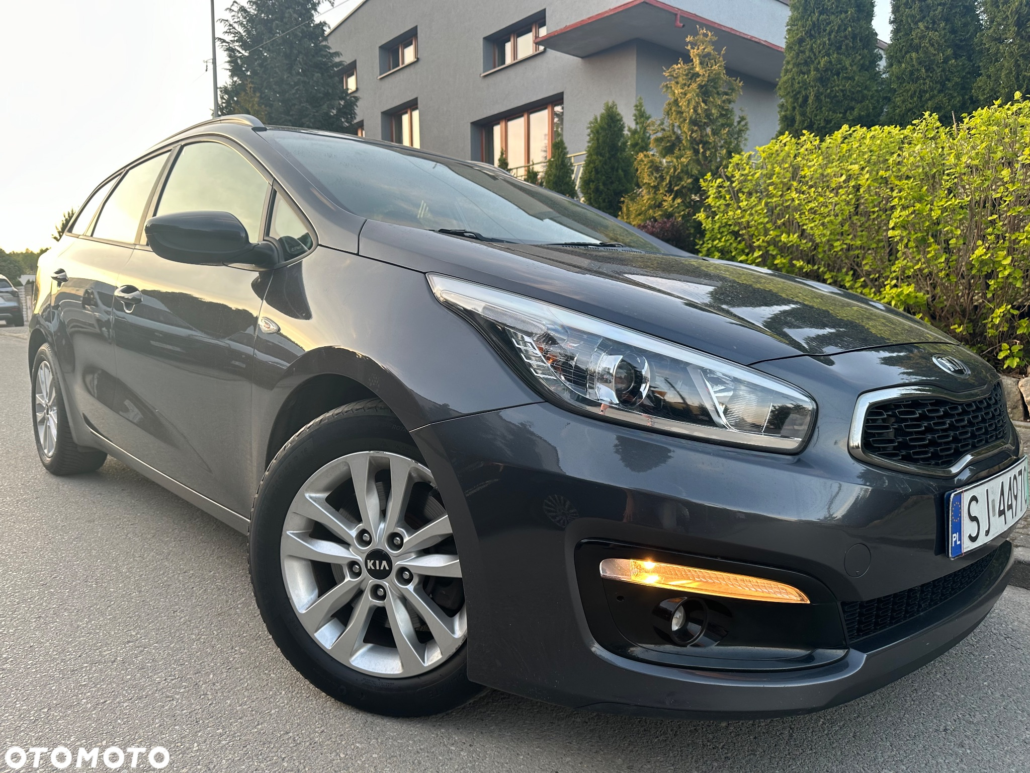 Kia Ceed 1.6 CRDi 136 ISG SW Spirit - 14