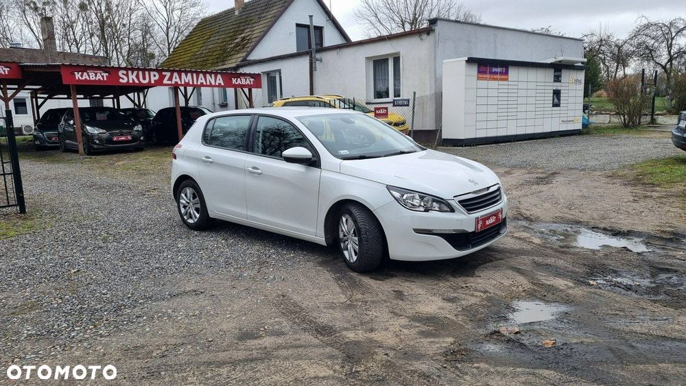 Peugeot 308 - 8