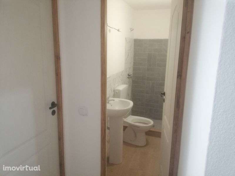 Moradia T3 r/c perto Rodoviária - Grande imagem: 5/8