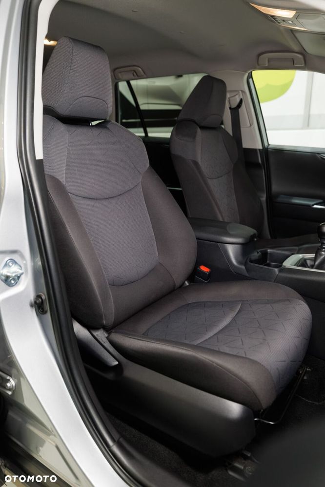 Toyota RAV4 2.0 Comfort 4x2 - 26