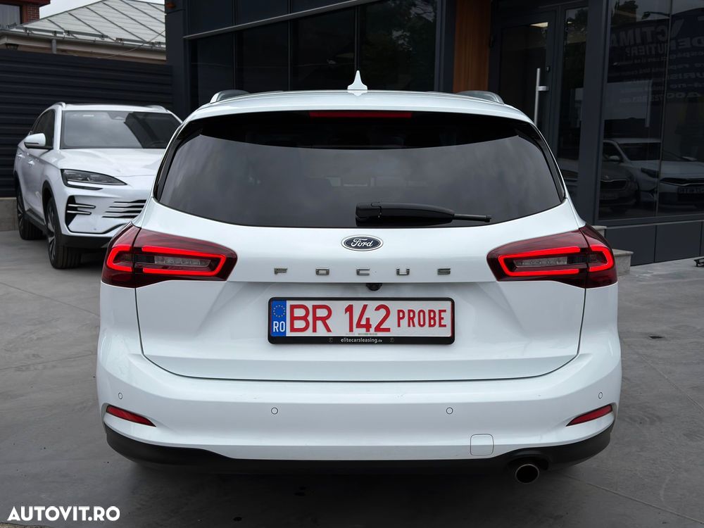Ford Focus 1.5 EcoBlue Start-Stopp-System Aut. TITANIUM - 8