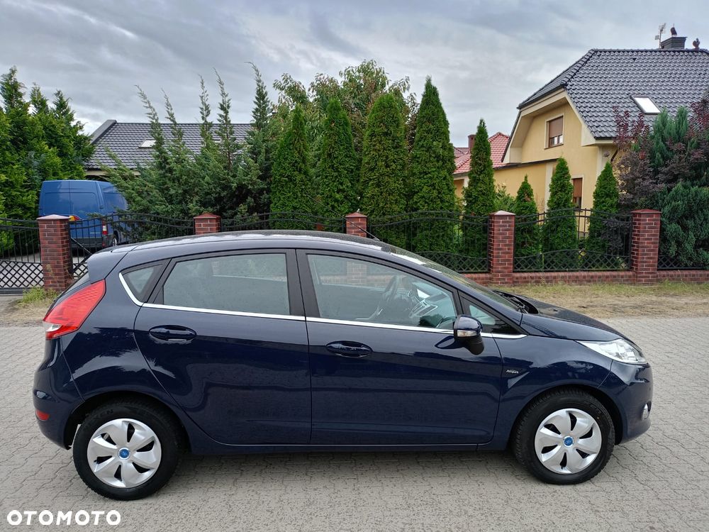 Ford Fiesta - 8