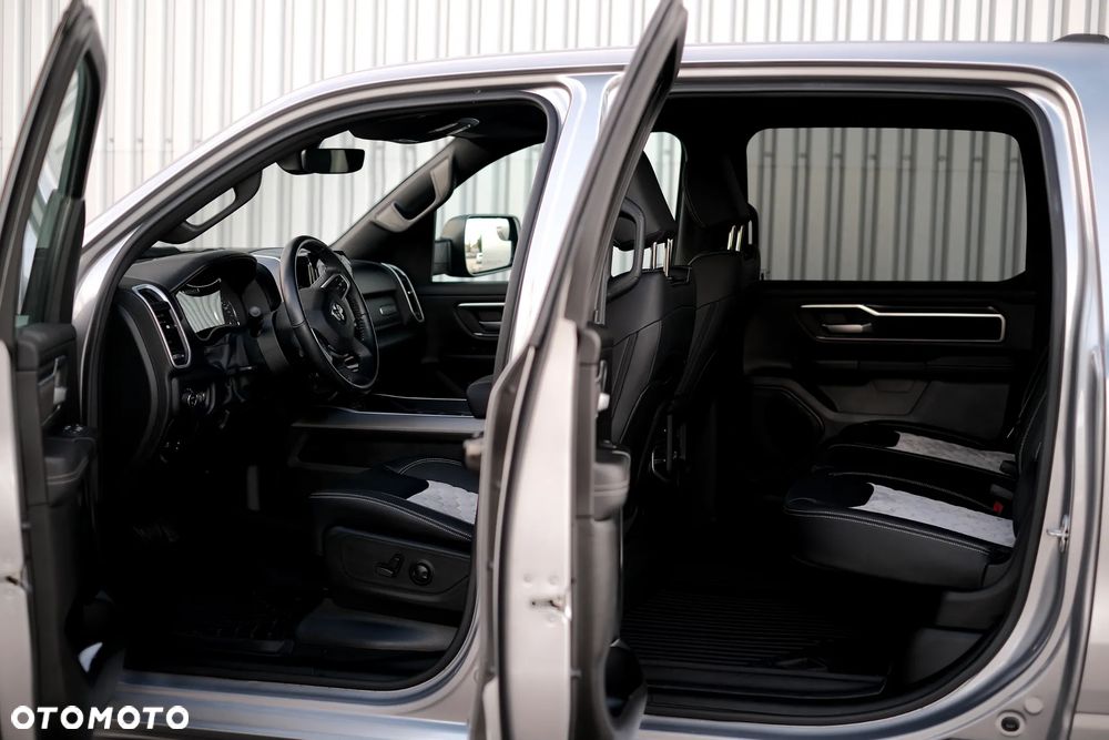 RAM 1500 5.7 Crew Cab Bighorn - 19