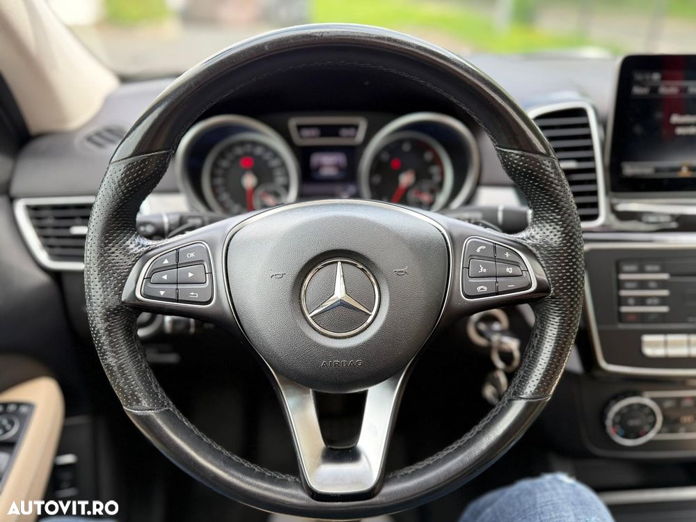 Mercedes-Benz GLE - 19