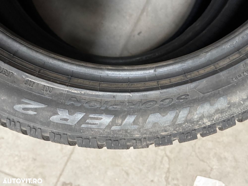 Vând 2 anvelope 235/50/19 Pirelli de iarnă noi - 6