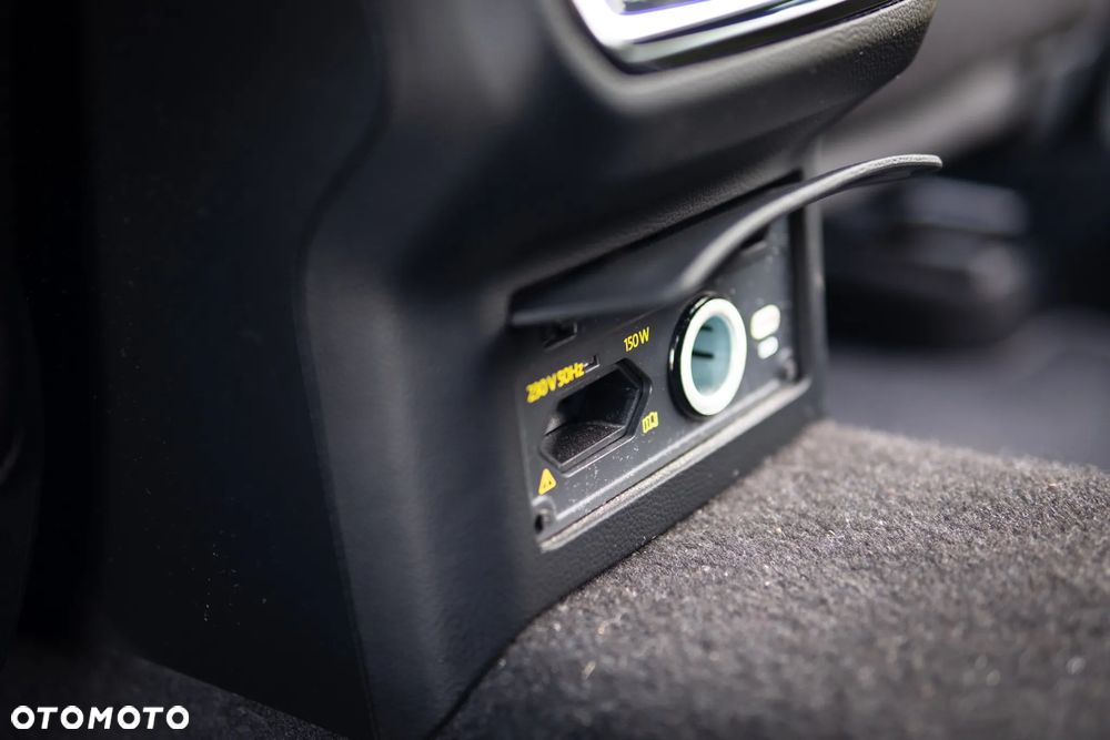 Volkswagen Passat 2.0 TDI Business DSG - 32