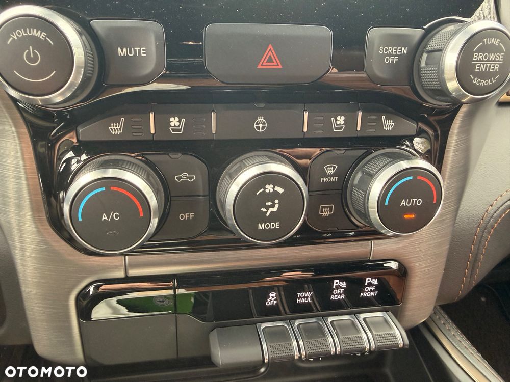 Dodge RAM - 26
