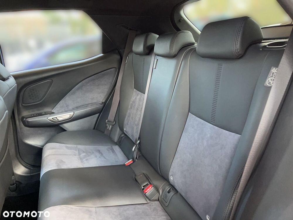 Lexus LBX 1.5 Hybrid Original Edition - 6