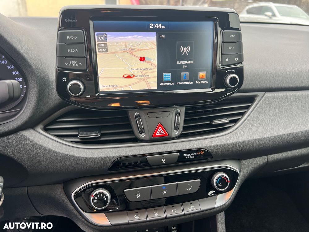 Hyundai i30 1.4 Advantage - 11