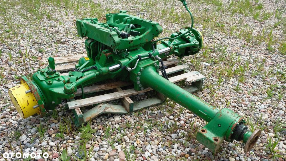 Most do traktora john deere 6120/6220/6230/6330 typ730 model AL 226639 - 9