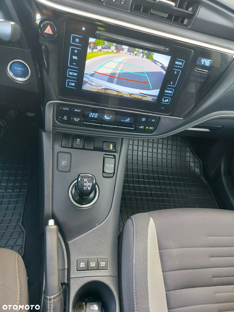 Toyota Auris - 9