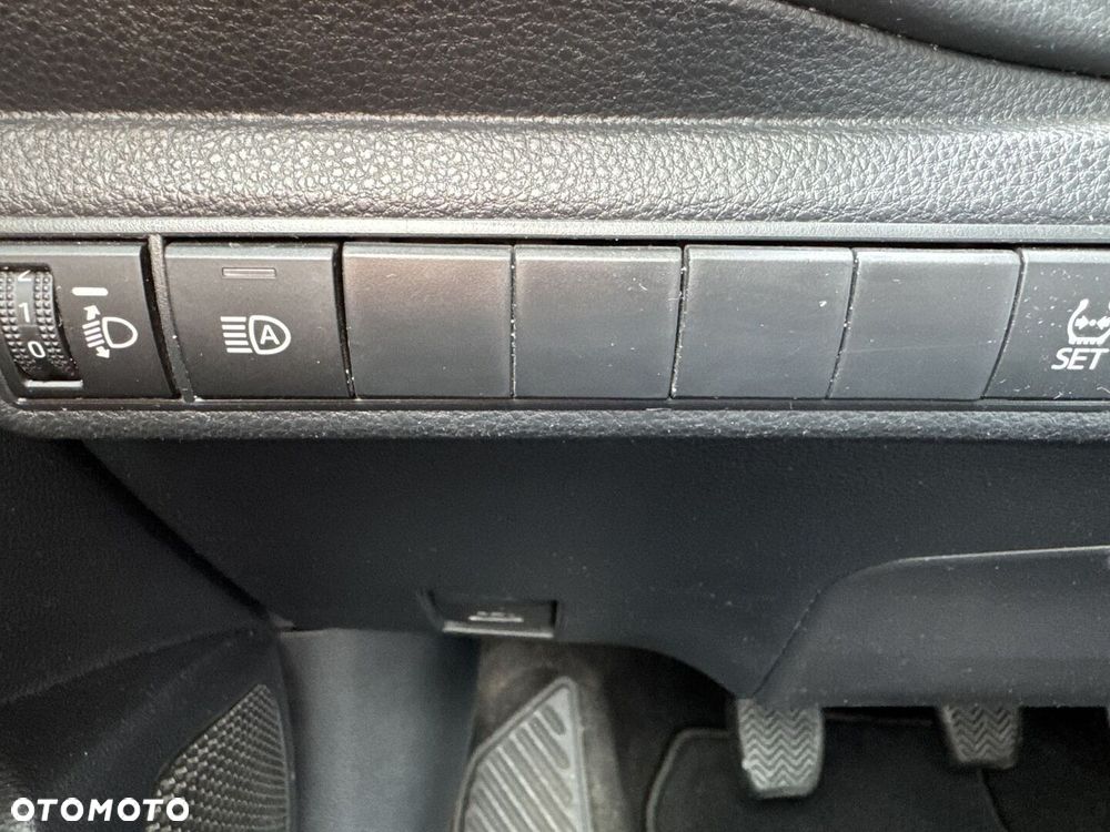 Toyota Corolla - 20