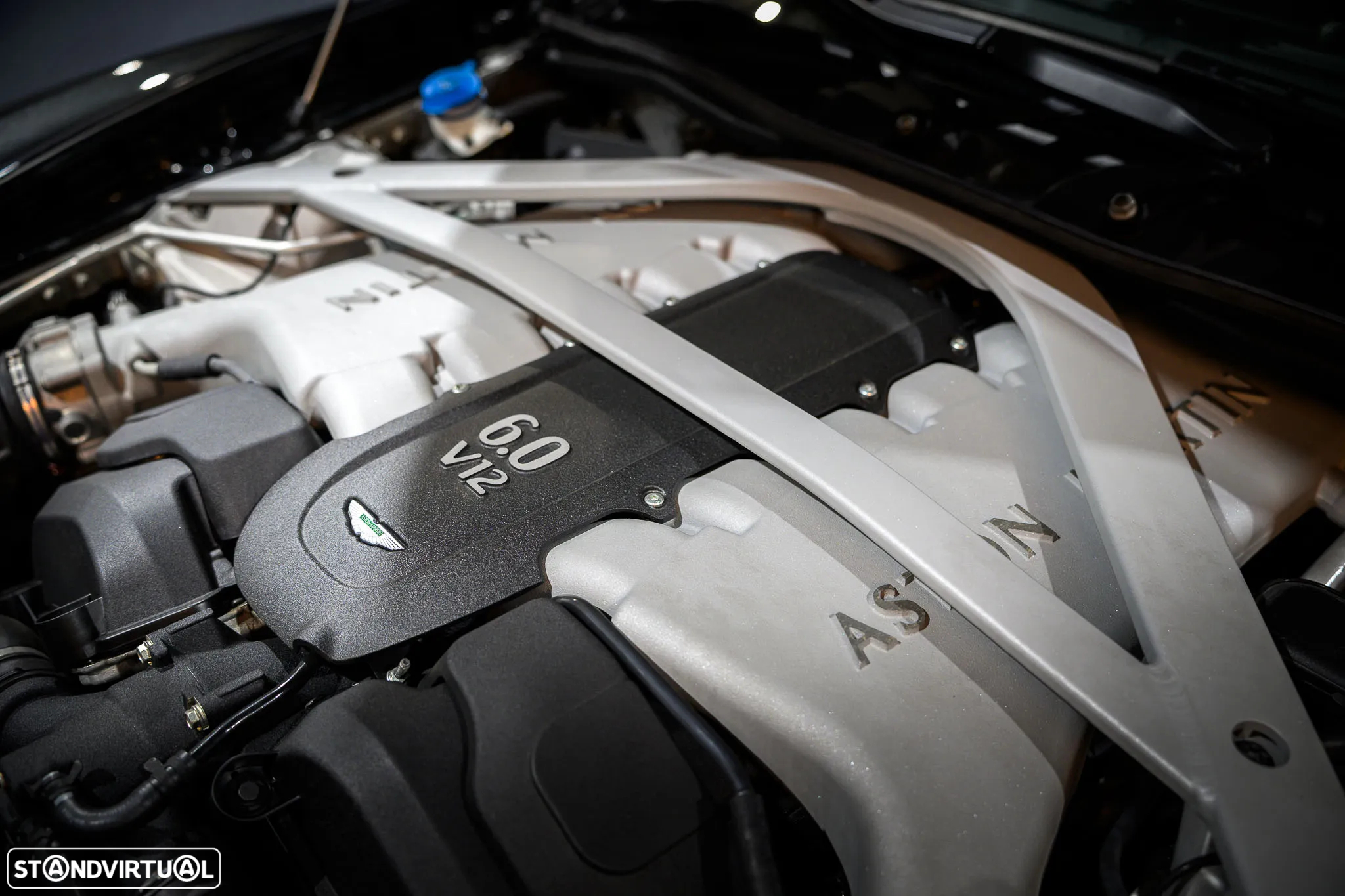 Aston Martin DB9 Coupe Touchtronic 2 - 5