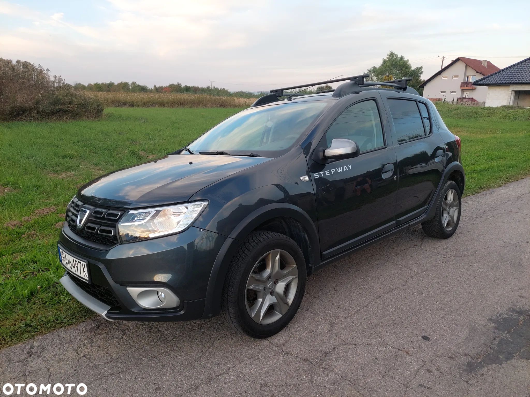 Dacia Sandero 0.9 TCe SL Celebration - 1