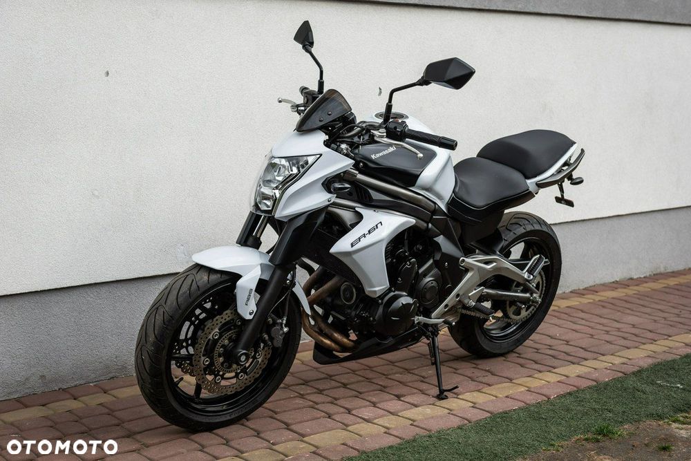 Kawasaki ER - 7