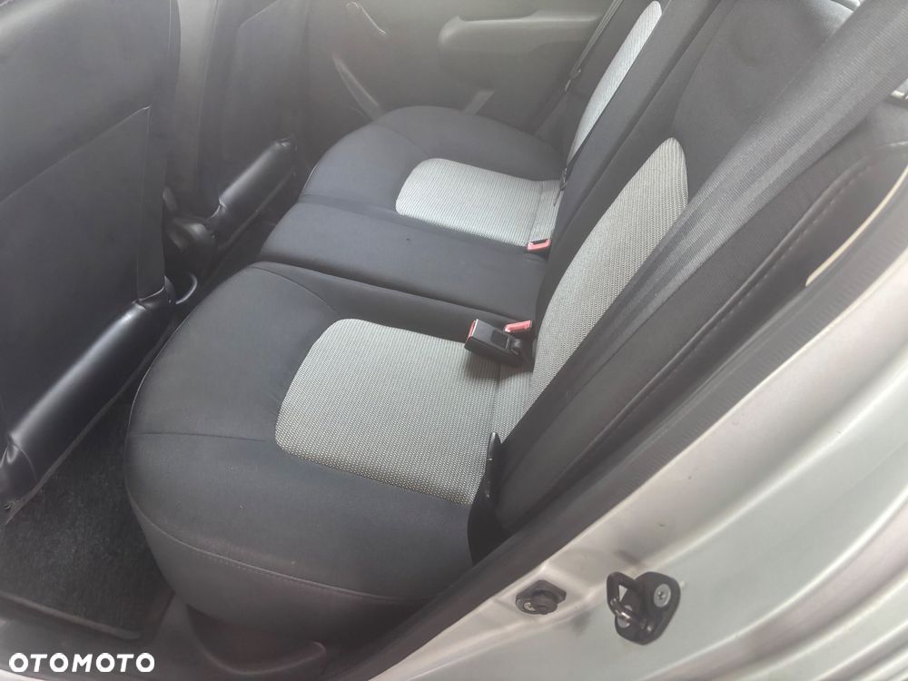 Hyundai i10 1.1 Style - 28