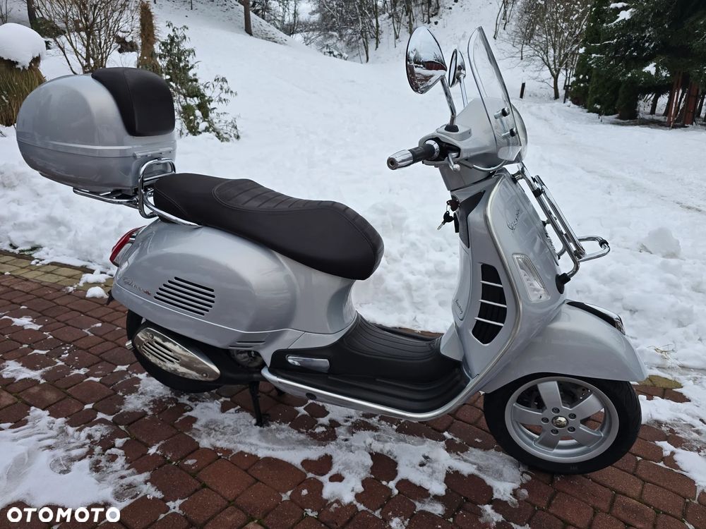 Piaggio Vespa - 5