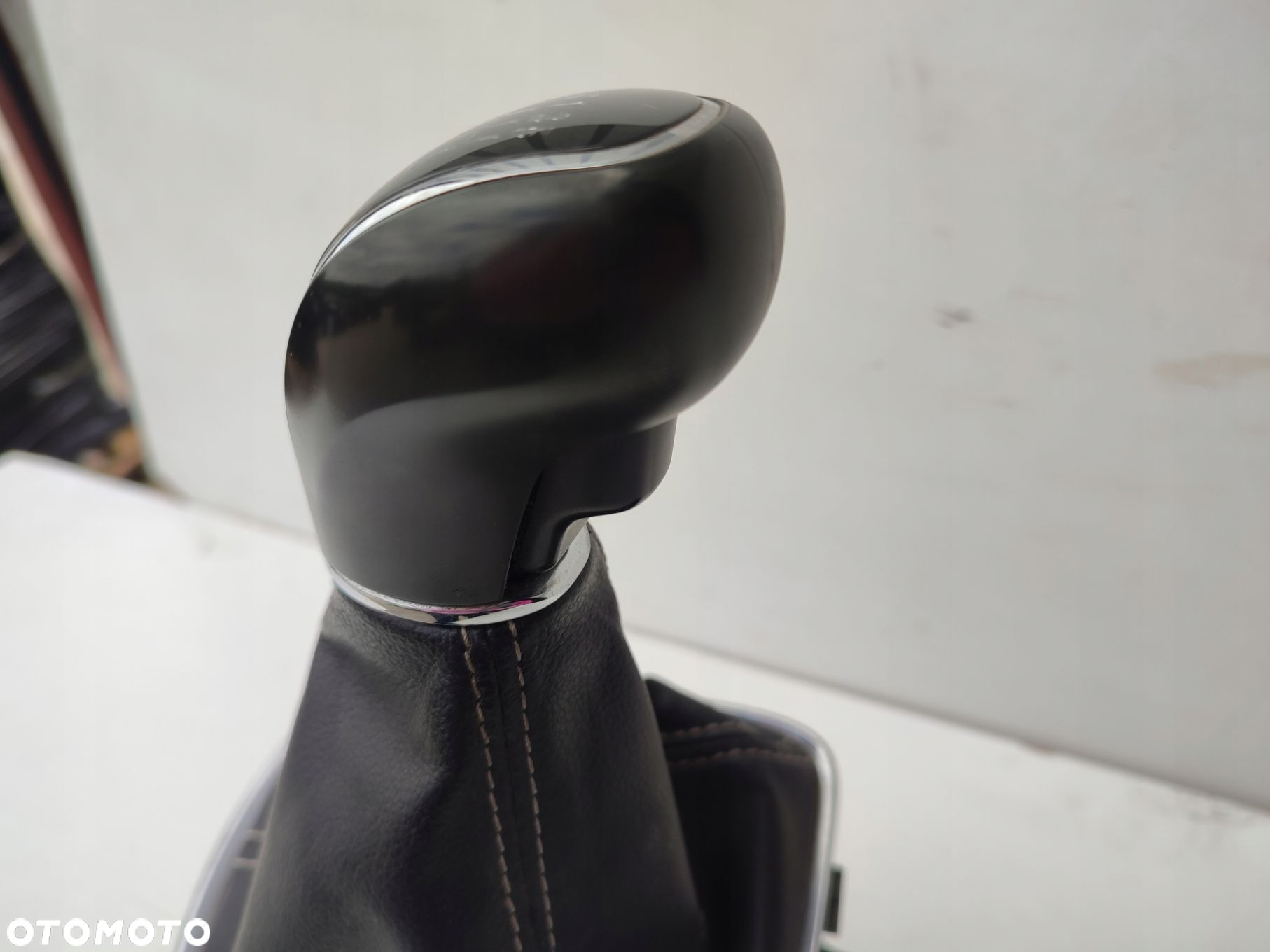 Lewarek wybierak biegów gałka mieszek OPEL ASTRA K V 55491492 - 8